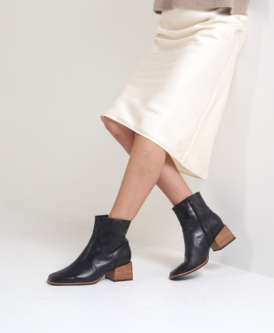 Broome Wide Fit Ankle Boot - Boots Ankle | Womens Shoes - Merchant 1948