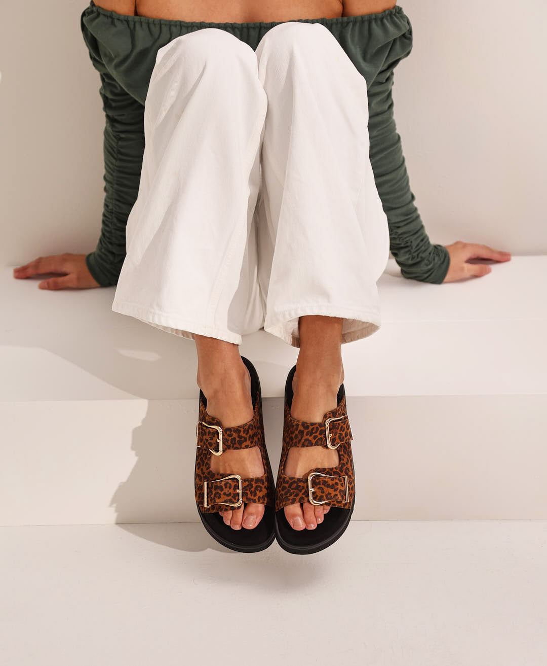 Calvin slide - Slides | Womens Shoes - Merchant 1948